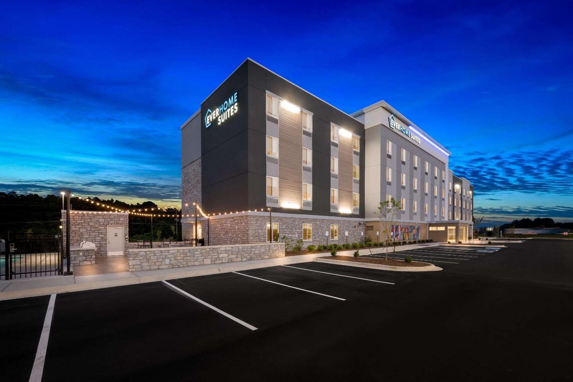 Everhome Suites Fayetteville Near Fort Bragg Exteriör bild