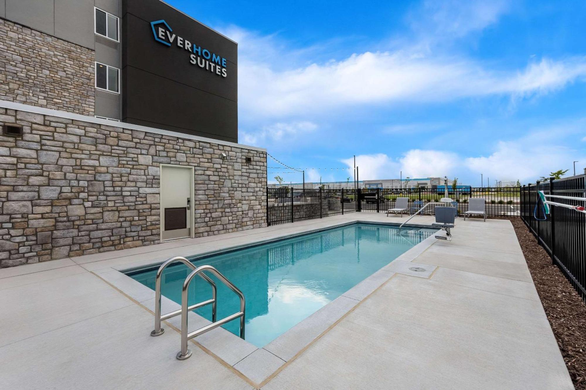 Everhome Suites Fayetteville Near Fort Bragg Exteriör bild